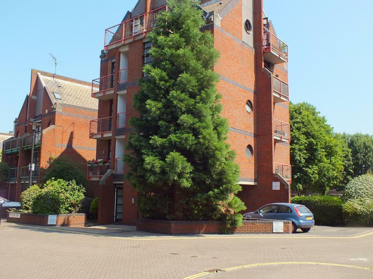 Rotherhithe Apartment Near Park And River London Bagian luar foto